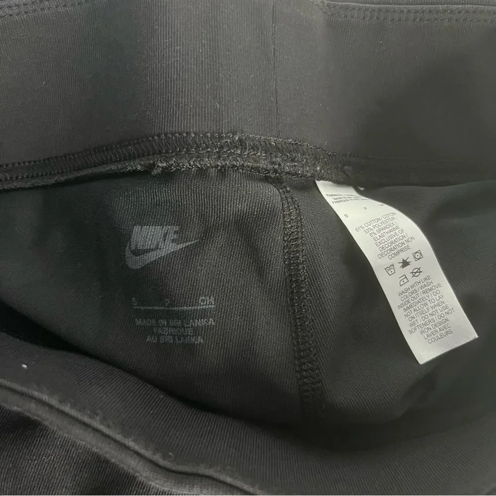 Nike animal print logo leggings in black - Picture 5 of 6